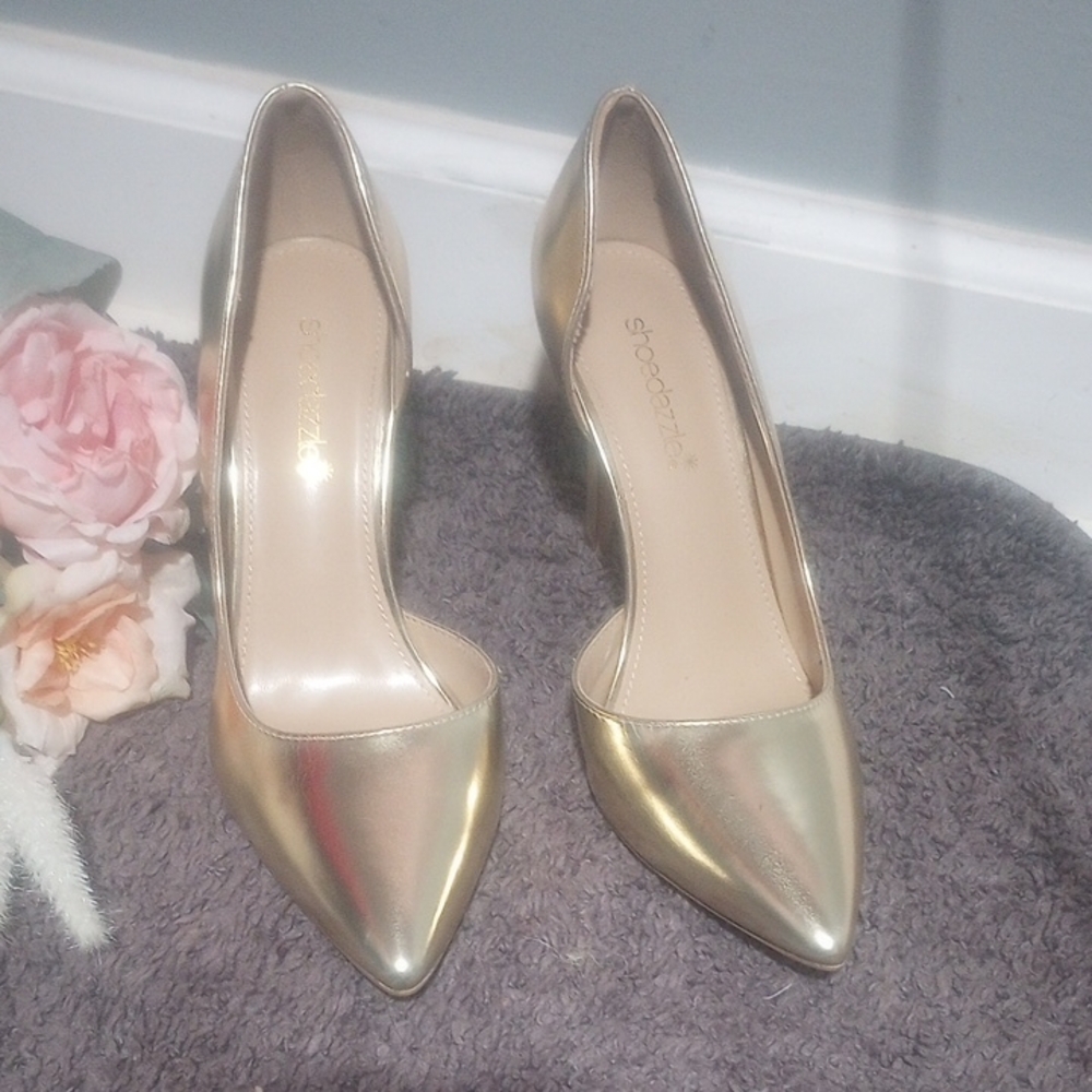 Shoe Dazzle Metallic Gold Heels